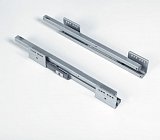 Plnovýsuv s tlumeným dotahem 450 k šatním košům